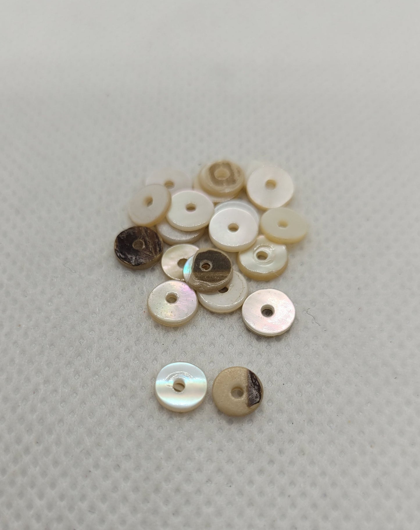 Natural Freshwater Shell Beads, Heishi Beads, Flat Round Disc, 20 pieces, Natural oyster colours from light to dark, 6x1mm, Hole 1mm