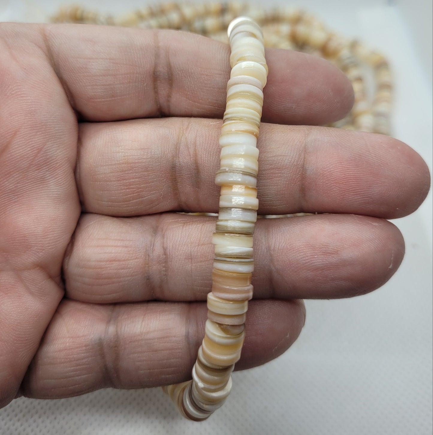 Natural Freshwater Shell Beads, Heishi Beads, Flat Round Disc, 1 strand, 7~8x0.5~2.5mm, Hole 0.8mm, about 200pcs/Strand, 15.16 inch(38.5cm)