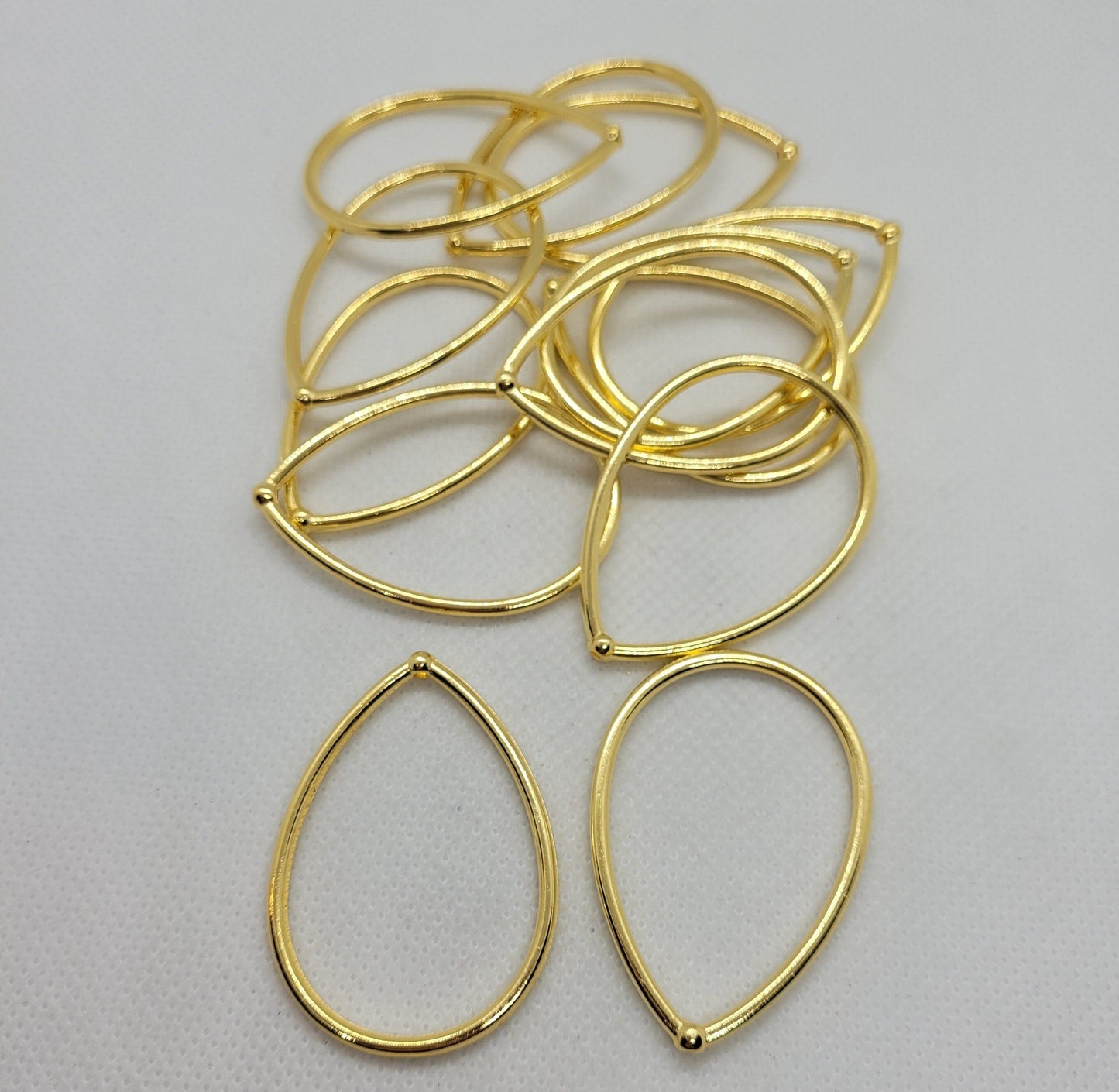 5 pieces Golden Teardrop Pendant, Tibetan Style Alloy, Earring drop, Lead, Nickel, Cadmium Free, 44.5x30.5mm, Hole 1mm, CLEARANCE