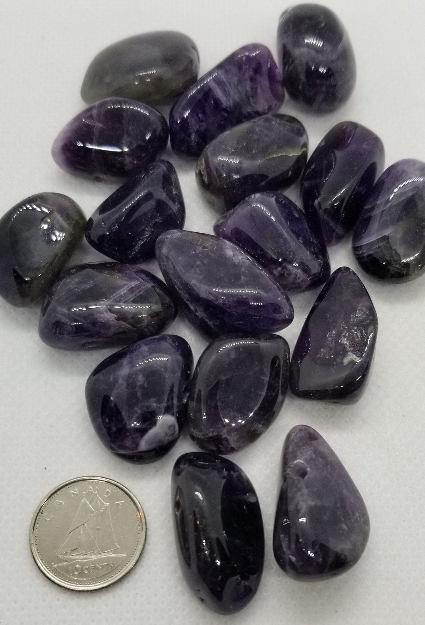 4 cristaux d'améthyste naturels de couleur violet foncé, polissage brut, focal, pendentif, environ 23~30x12~20x6~17mm, trou 2mm, percé en haut