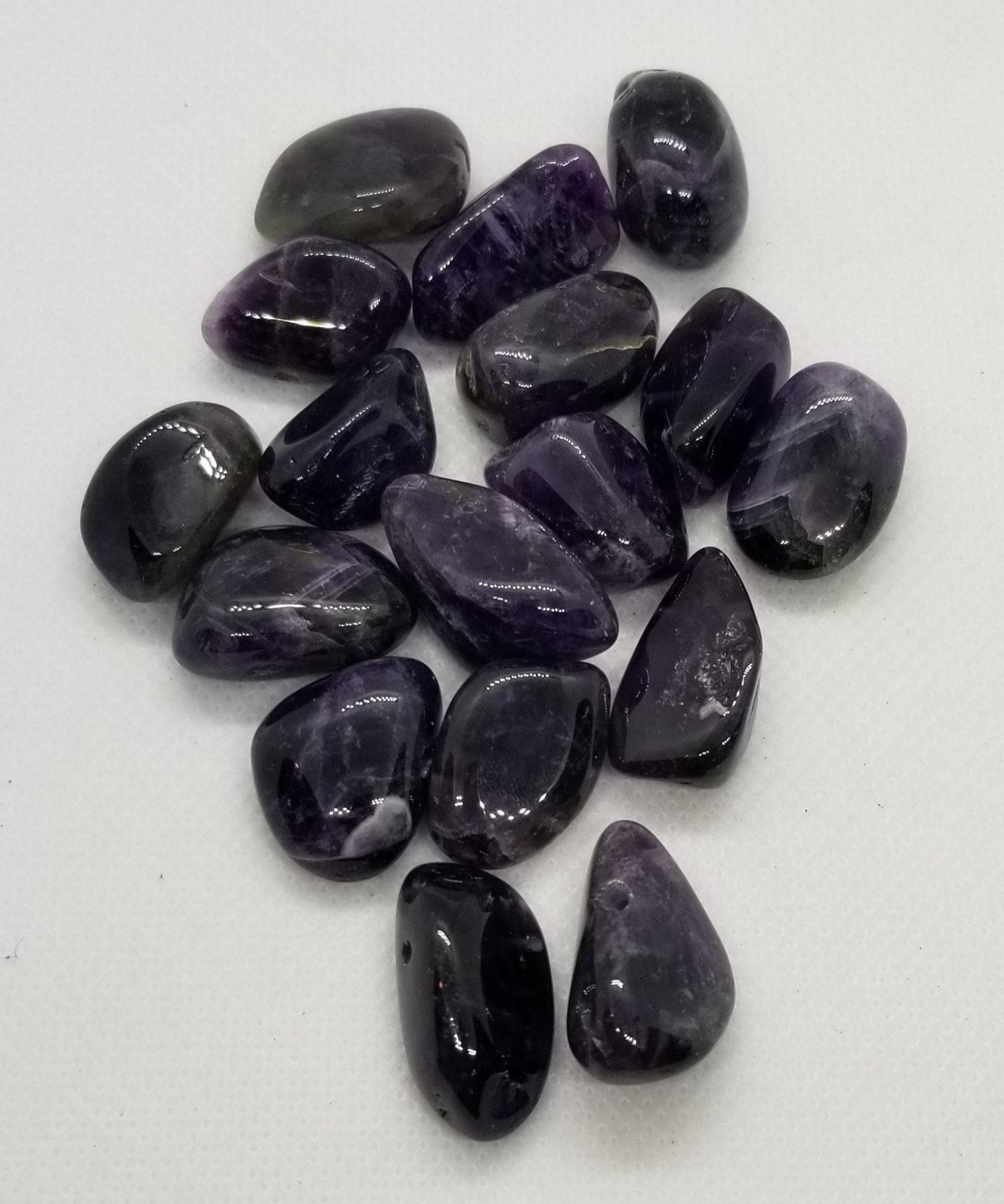 4 cristaux d'améthyste naturels de couleur violet foncé, polissage brut, focal, pendentif, environ 23~30x12~20x6~17mm, trou 2mm, percé en haut