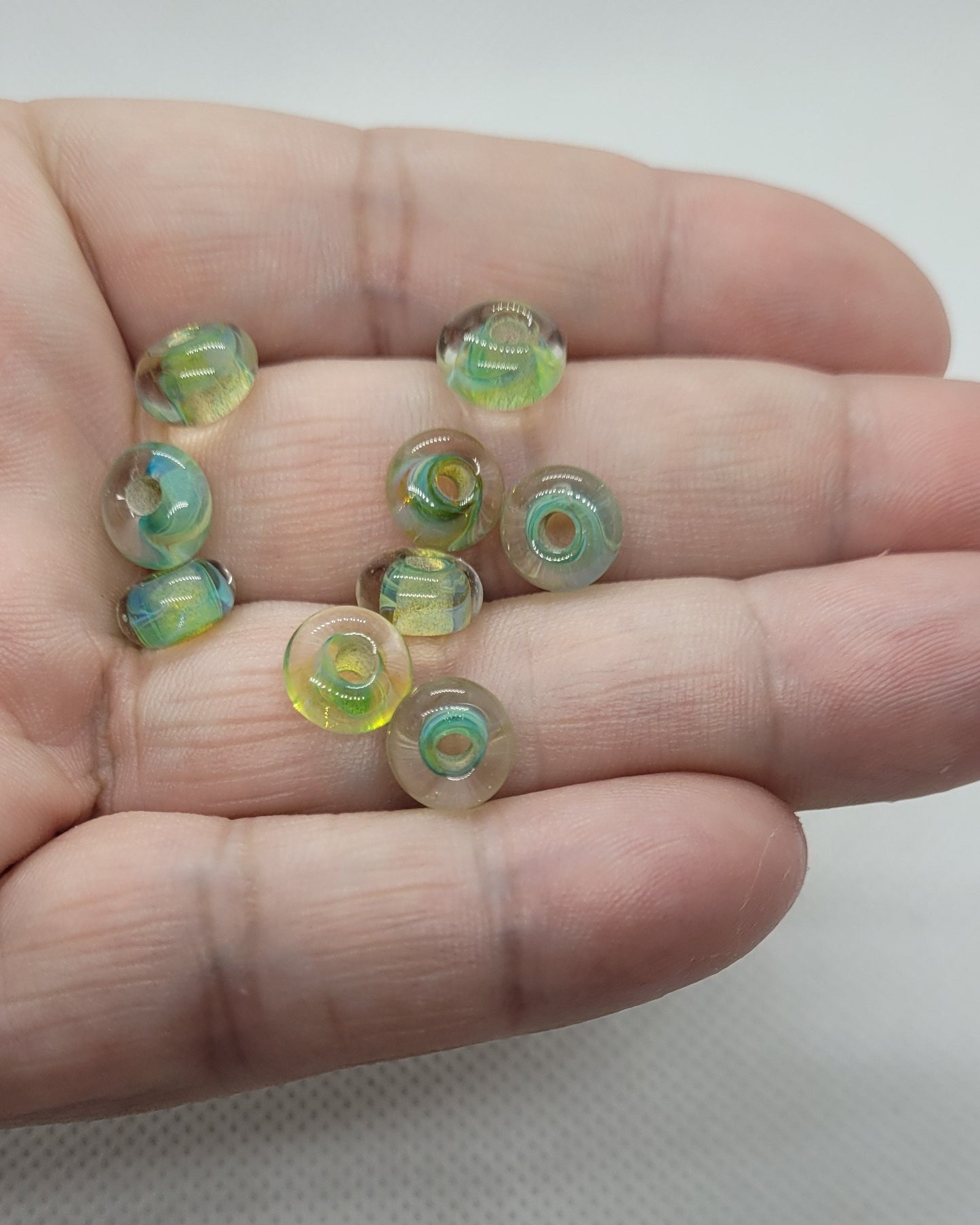 5 pcs Unique Lampwork Glass Beads, Handmade Spring Green, Size approx. Diam 8.25-9.25mm, Width 5mm, Large Hole 2-2.5mm, Durable