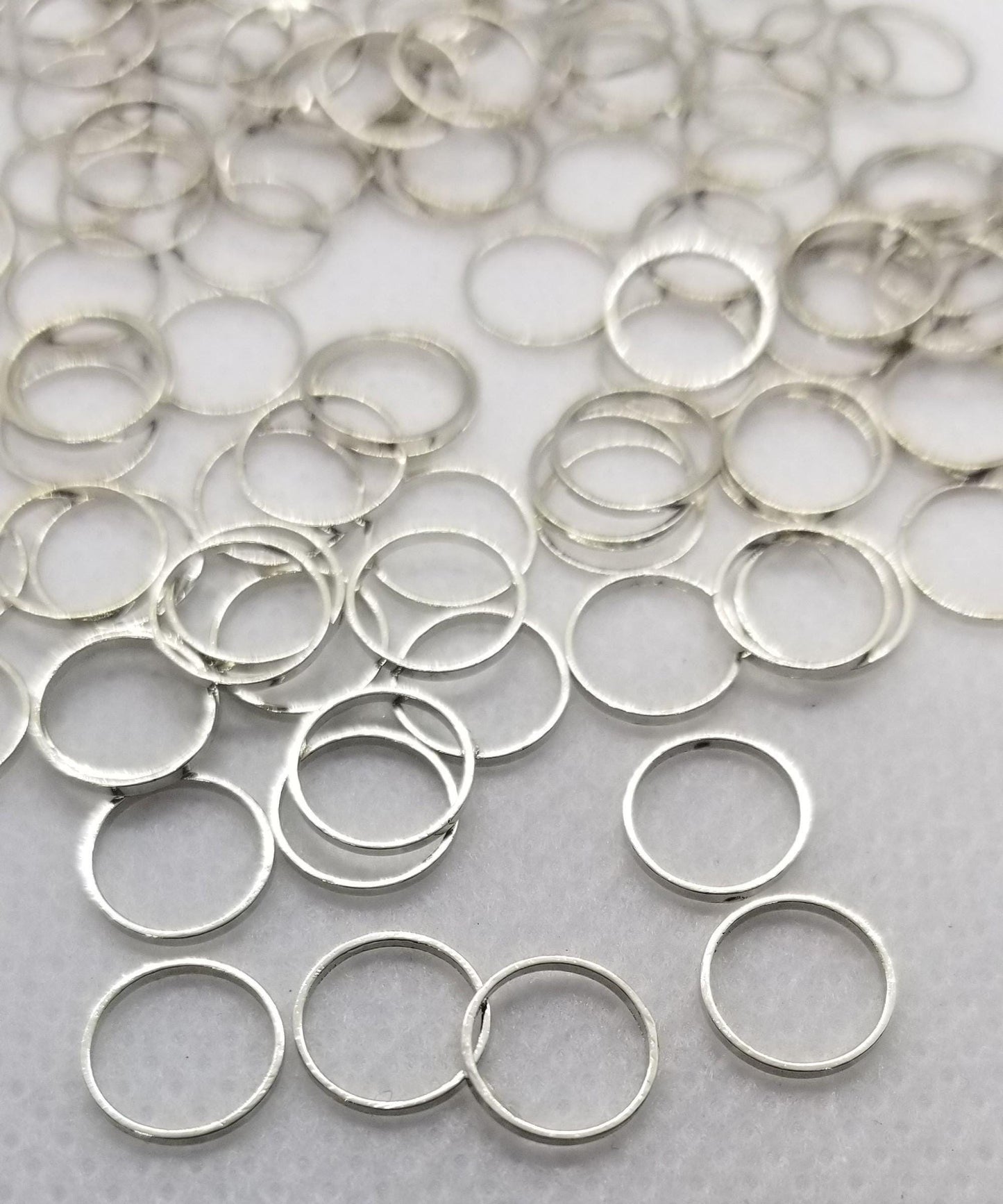 20 pcs Bright Silver Linking Ring, Closed jump ring, Platinum colour, Square edge, 8x1mm, hole 7mm, large hole
