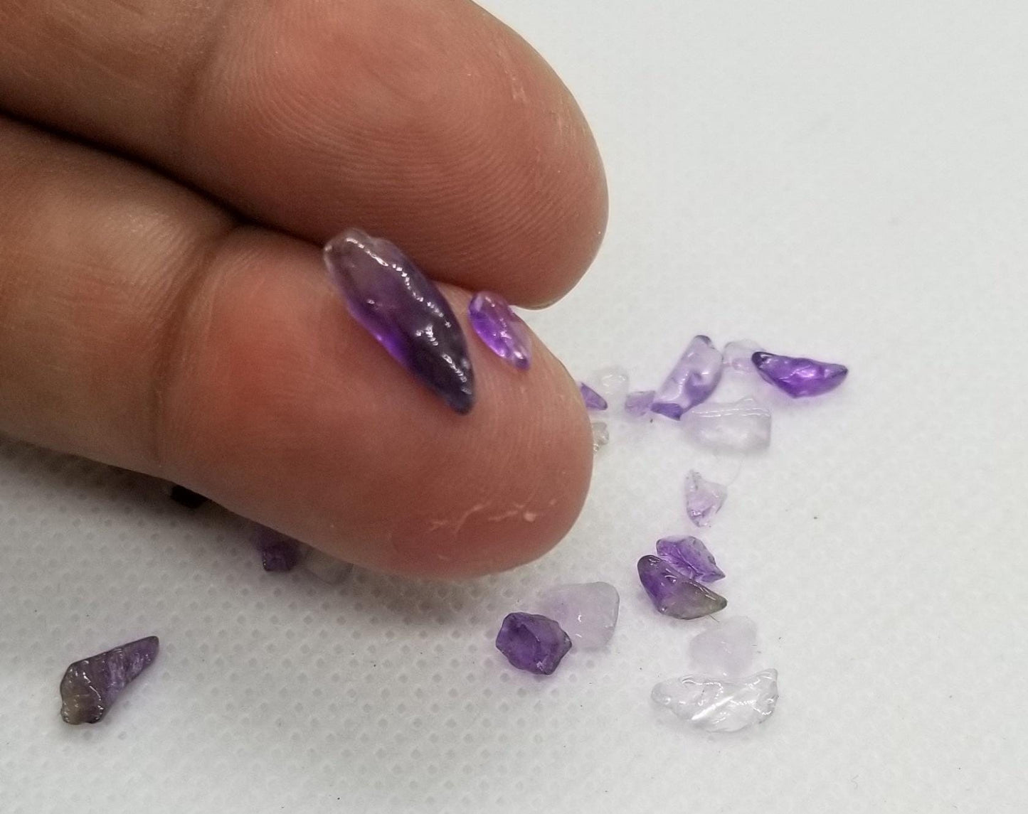 30 grams Natural Amethyst Gemstone Crystal Chips, No Hole, Undrilled, Small to Medium size, about 2-8mm x 2-4mm approximately