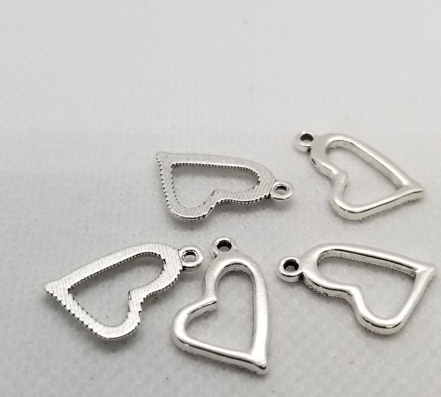 5 pieces Silver Heart Charm or Pendant, Lead Free, Cadmium Free, Nickel Free, 20x11x2mm, Hole 2mm