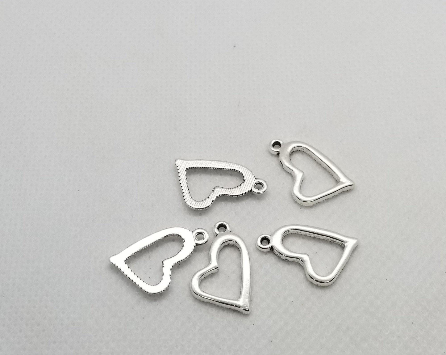 5 pieces Silver Heart Charm or Pendant, Lead Free, Cadmium Free, Nickel Free, 20x11x2mm, Hole 2mm