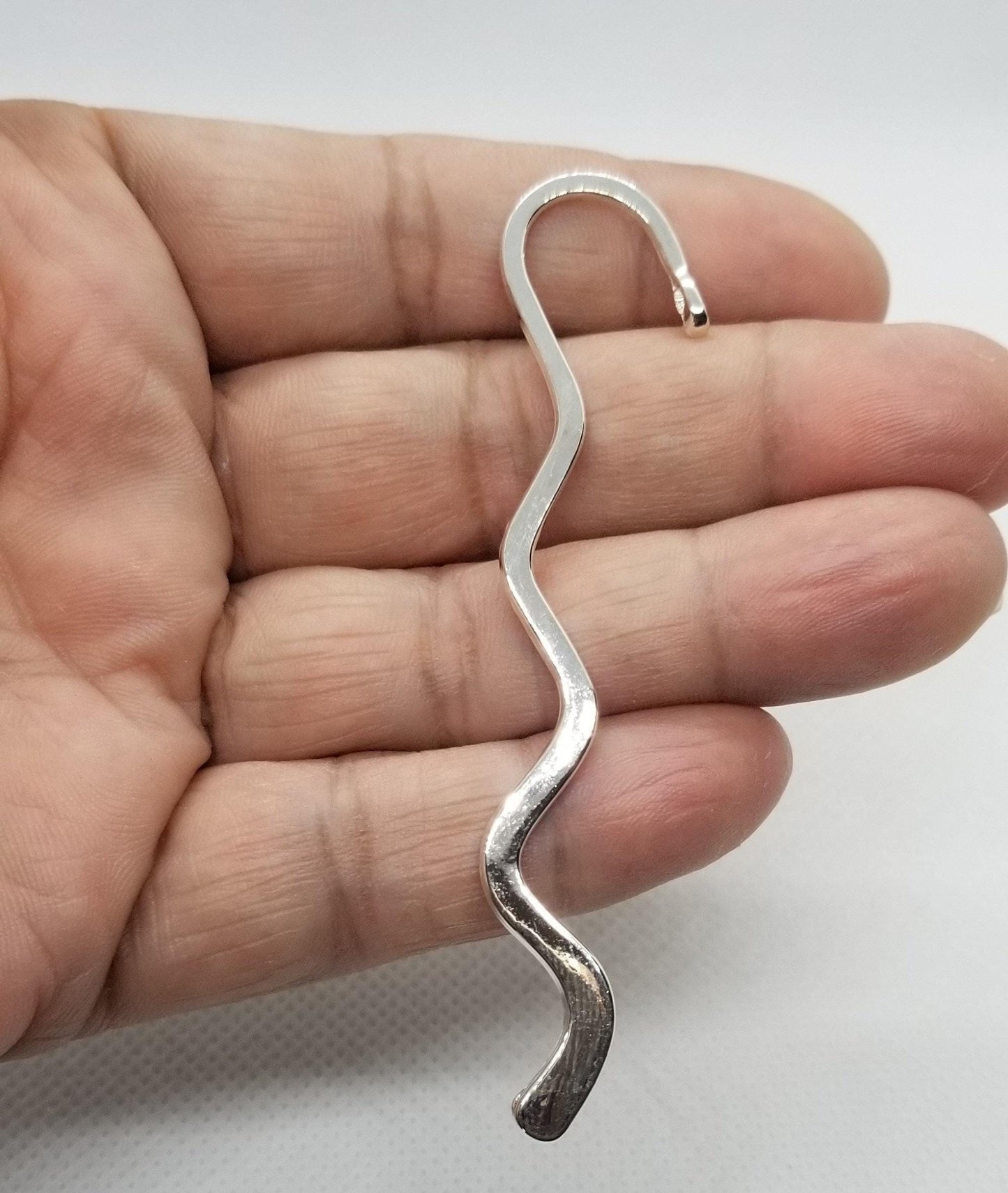 5 pieces Wavy Silver Bookmarks, Lead, Cadmium Free, Silver Color Plated, 86x24x2mm, hole 2.5mm, DIY bookmark tassel charm crafts