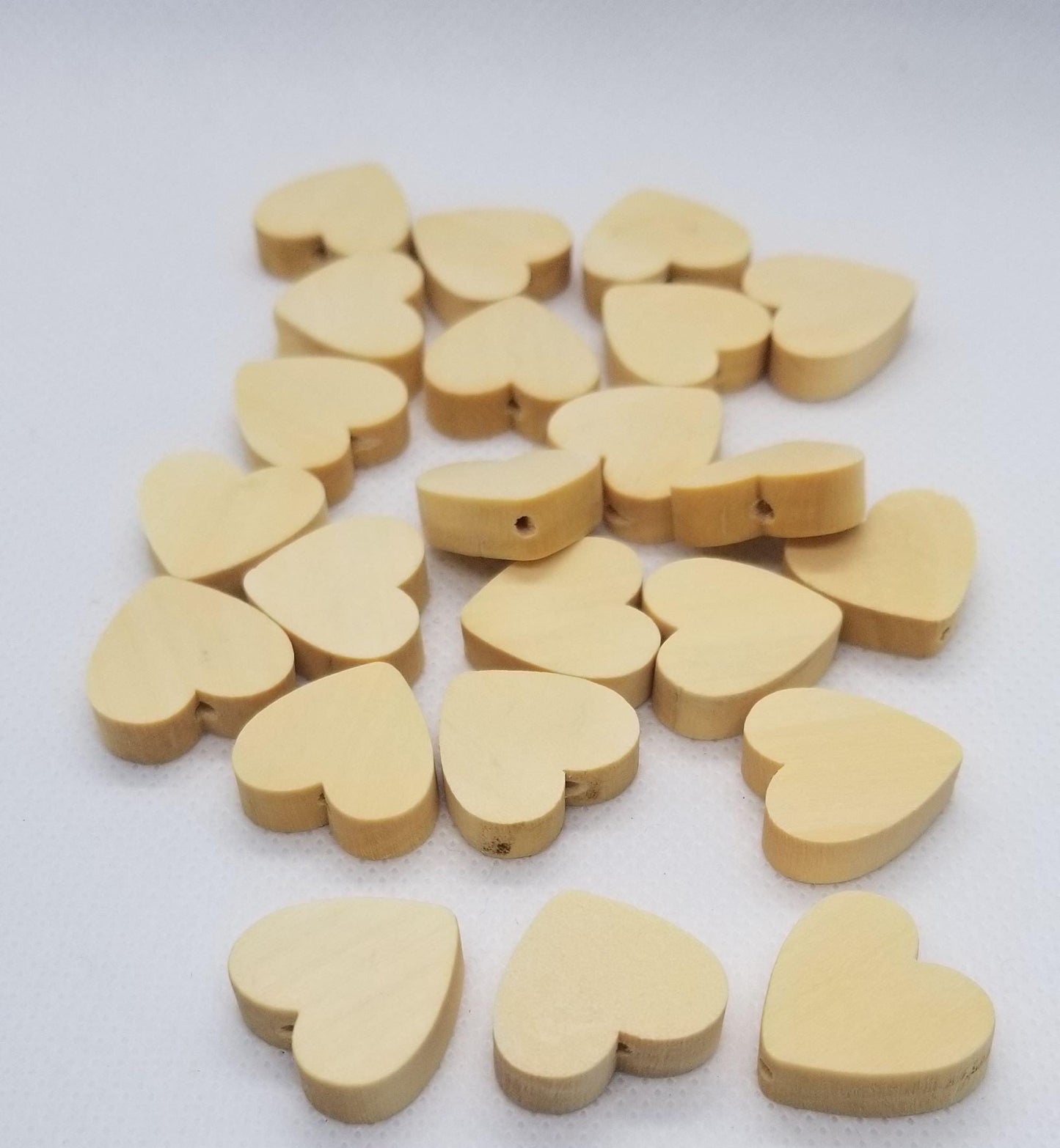 10 pieces Heart shaped Natural Wood Beads, Unfinished, 19x20x6mm, Hole 1.5-3mm, DIY Keychains Zipper pulls Malas Bead Garland