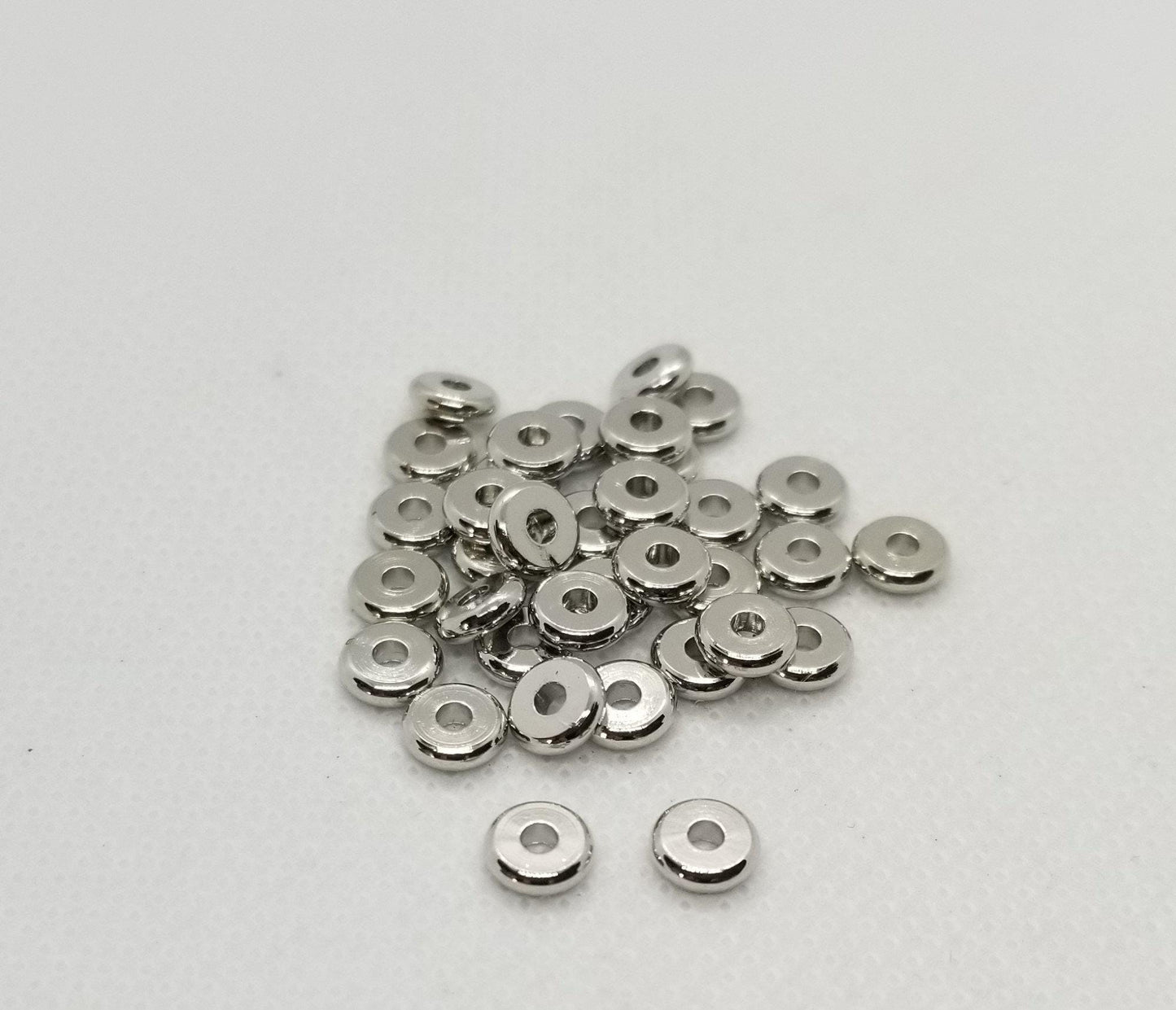 25 pieces Heishi Disc Spacer Beads, 4 Colours, Tibetan Style Alloy, Flat Round, Silver Gunmetal Gold Rose Gold, 6x1.2mm, hole 1.8mm