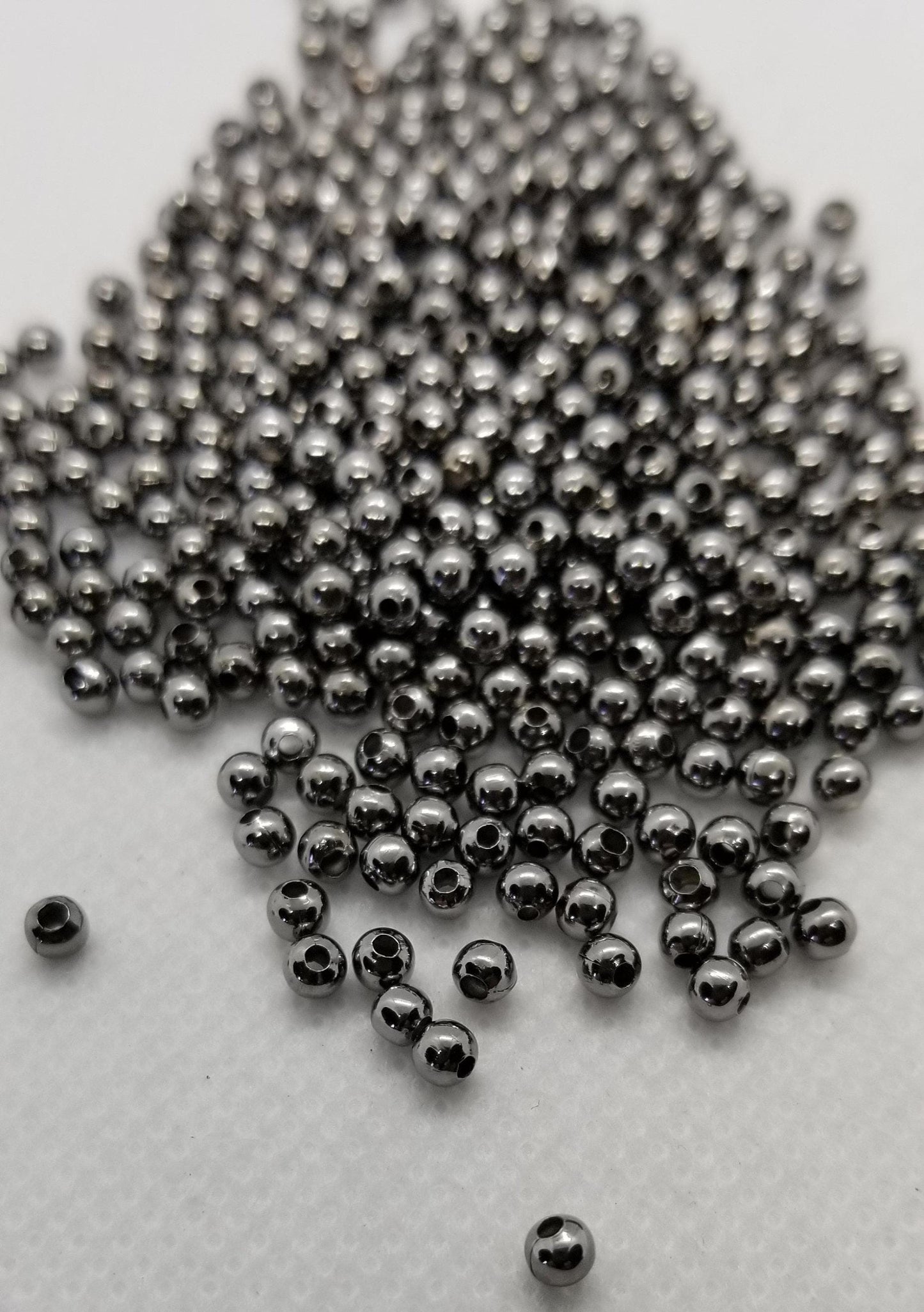 Bright Silver, Gold or Gunmetal Round Spacer Beads, 4 grams (min 100 pcs), 3mm Round, hole 1.2mm, See description for details