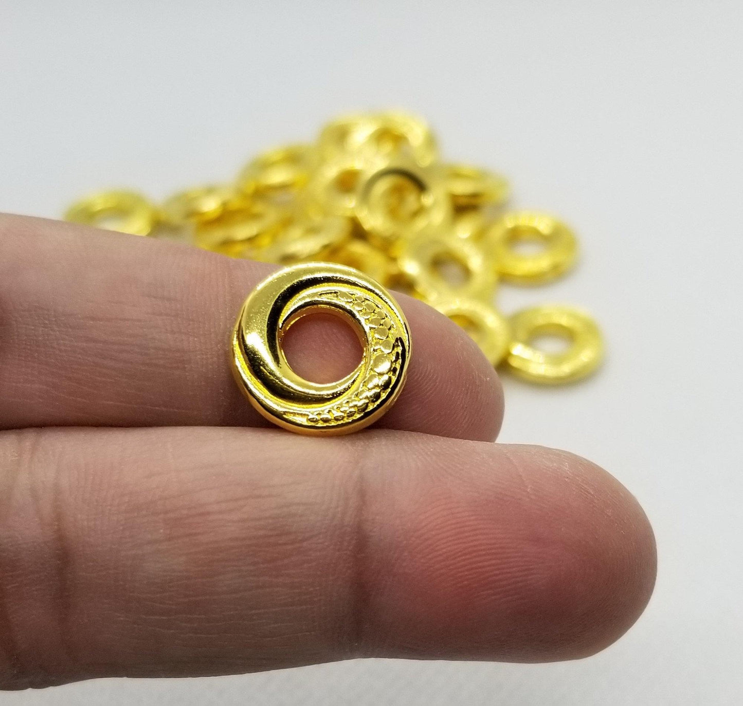 10 pieces Golden Swirl Spacer Pendant or Charm, Tibetan Style Alloy, Linking Ring, Lead, Cadmium, Nickel Free, 15x4mm, Hole 1mm