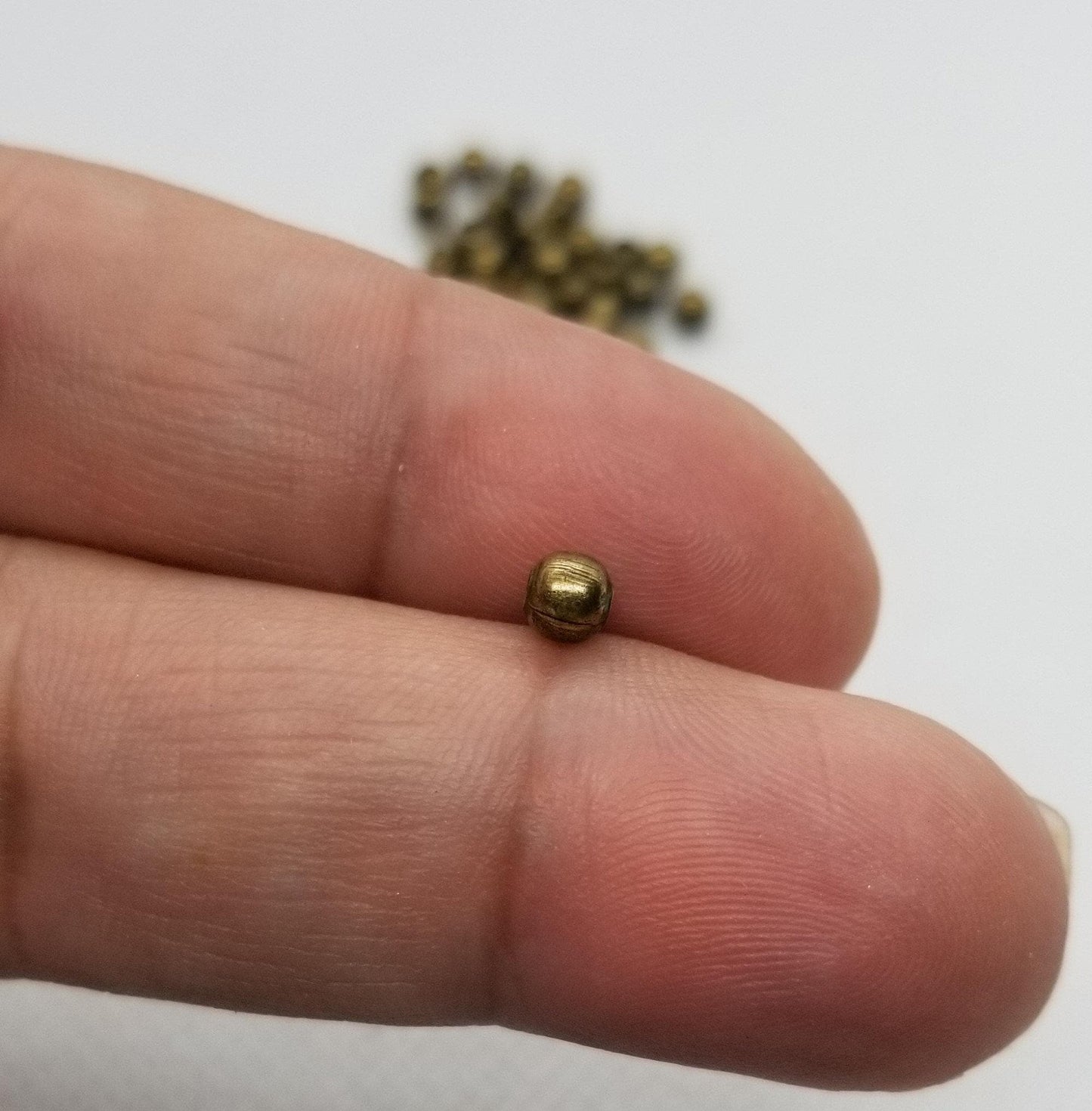 50 Bronze Spacer Beads, Round, Nickel Free, Antique Bronze Color, 4mm, hole: 1.5mm