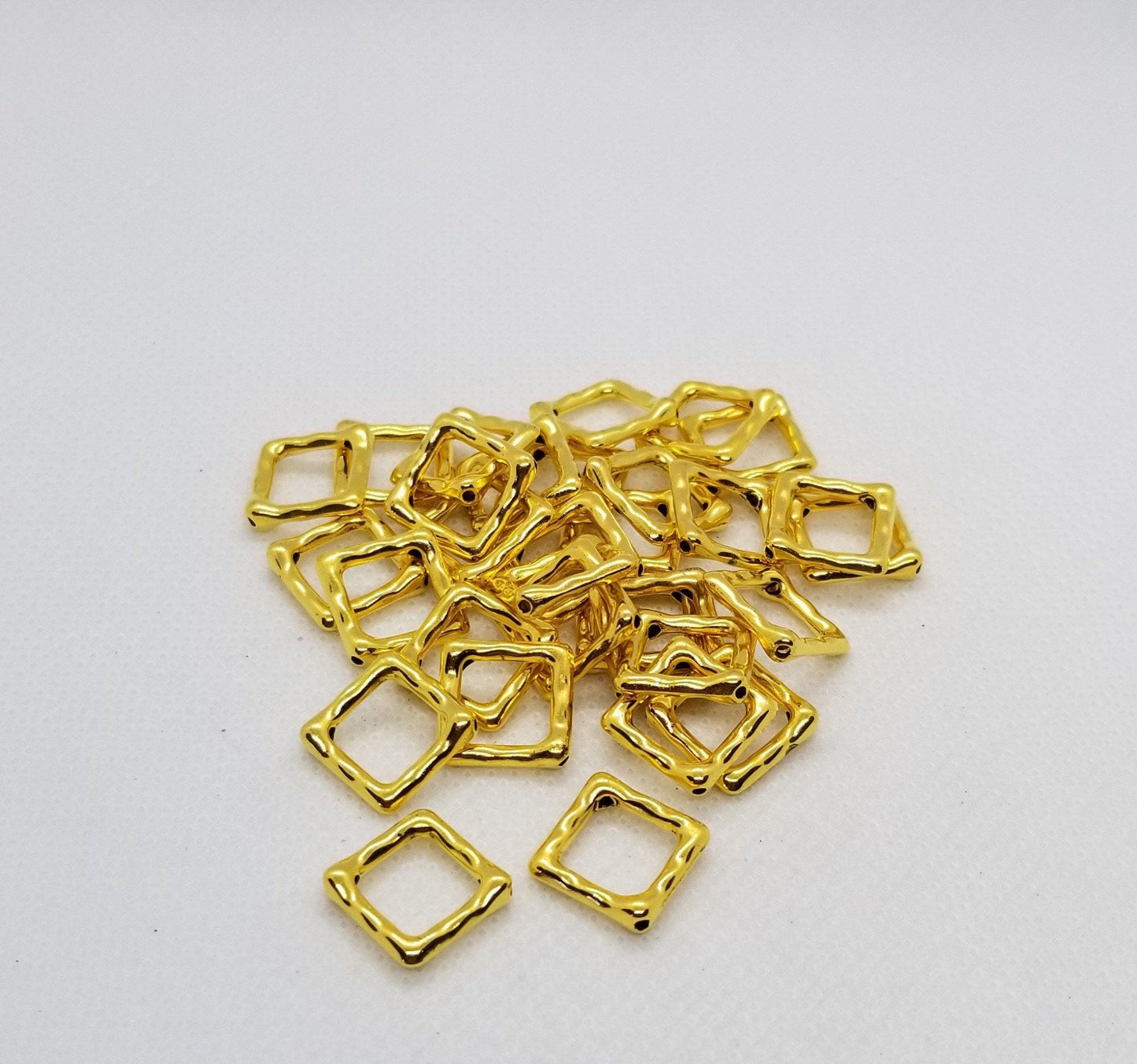 10 pieces Hammered Golden Square, Open Center with 2 holes, Bead Frame, Lead, Cadmium, Nickel Free, 16x16x2mm, Holes 1mm, Center 8x8mm, Fits 6-7mm bead