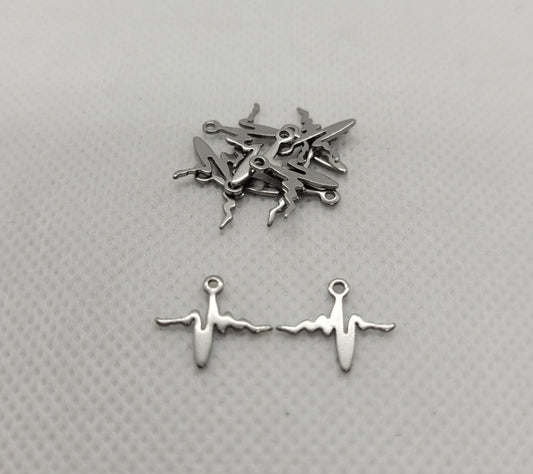 Stainless Steel Heartbeat Charm, 10 pieces, 304 Stainless Steel Pendant, Silver, ~12.5x14x0.8mm, Hole: ~1mm
