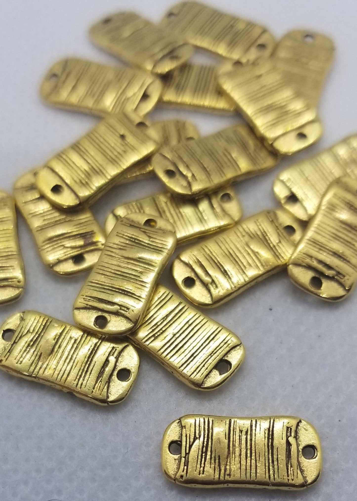 10 pieces Golden Link Connectors, Lead Free and Nickel Free, Rectangle, Antique Golden, 15x7x2mm, Hole 1mm