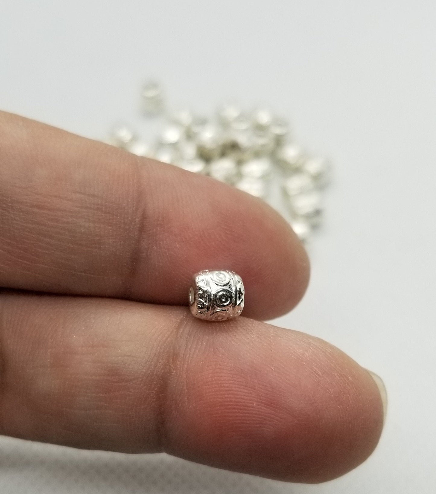 10 pieces Etched Silver Oval Spacer Beads, Tibetan Style Alloy, Barrel, Lead, Cadmium, Nickel Free, 6x6mm, hole 1.6mm