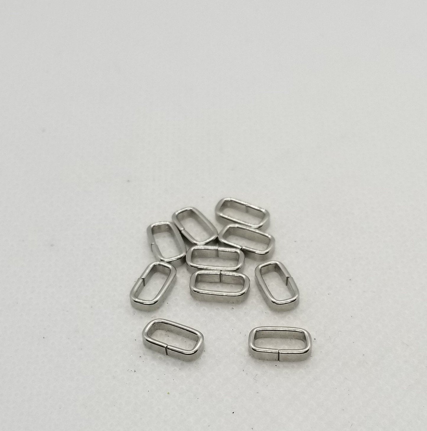 10 pieces 304 Stainless Steel Silver Rectangle Links Bails, Closed Unsoldered, Quick Link Connectors, 8.8x4.8x2mm, Inner 7x3mm