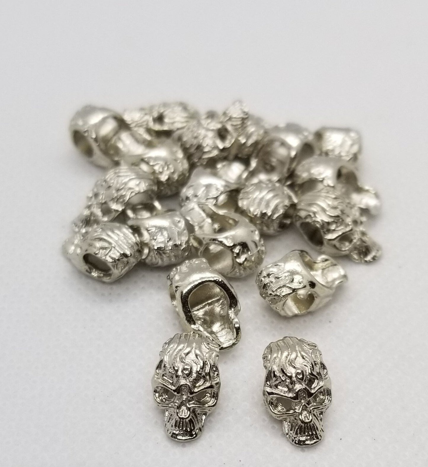 5 pieces Silver Skull Bead, Large Hole Bead, Lead, Nickel Free, Detailed, 14x8.5x8mm, Hole 4.5mm