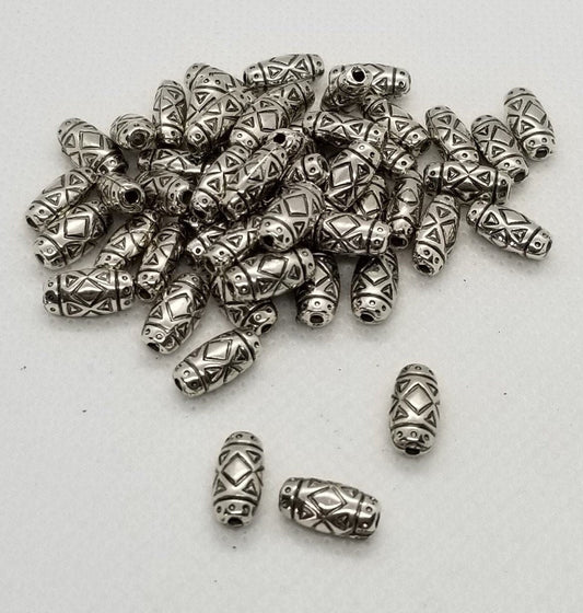 50 pieces Etched Silver tone Oval Acrylic Beads, Antique Silver tone, Silver plastic, 10.5x5.5x4.5mm, Hole: 1.5mm