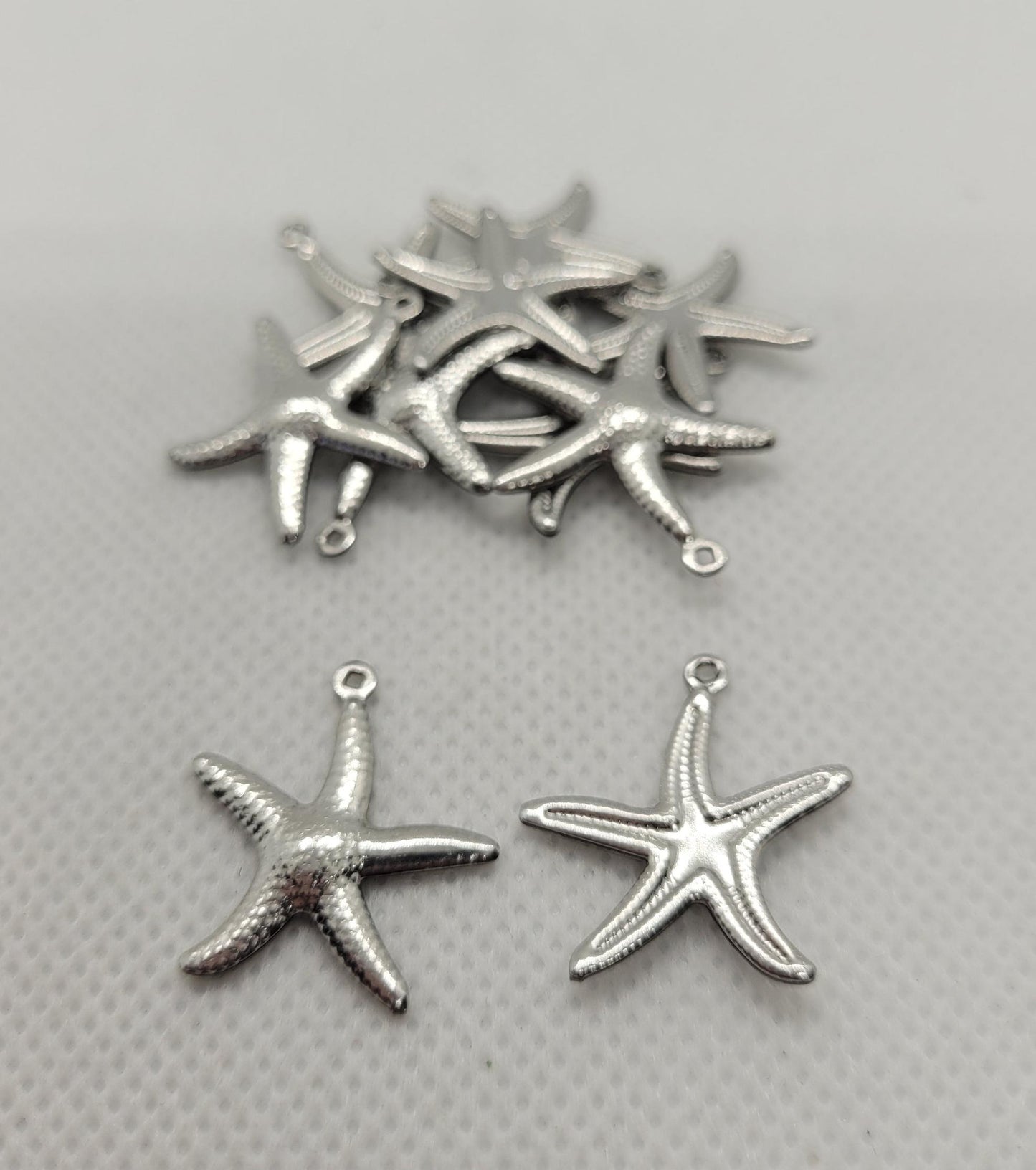 Starfish Pendants, Sea Star Charms, 10 pieces, 304 Stainless Steel, Silver, 22x20.5x2mm, Hole: 1mm