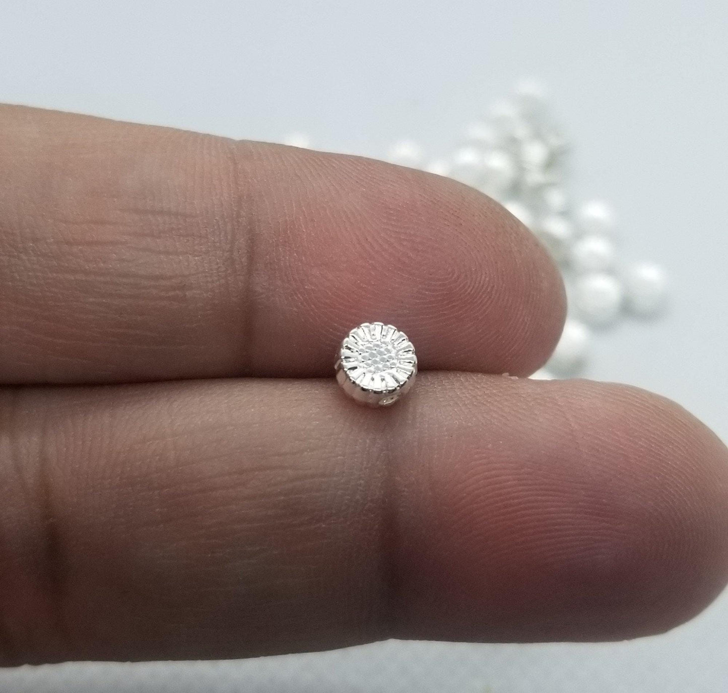 25 pieces Bright Silver Sun Spacer Bead, Disc, Tibetan Style Alloy, Platinum Color, Lead Free and Cadmium Free, 5.5x5.5x3mm, Hole 1mm