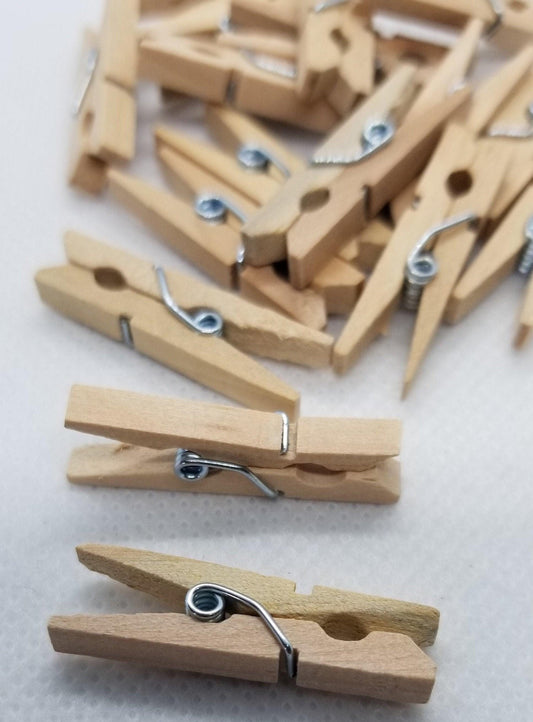 20 pieces Natural Wooden Craft Pegs Clips, Small Clothespins, 30x7x4mm, 1.25 inches long