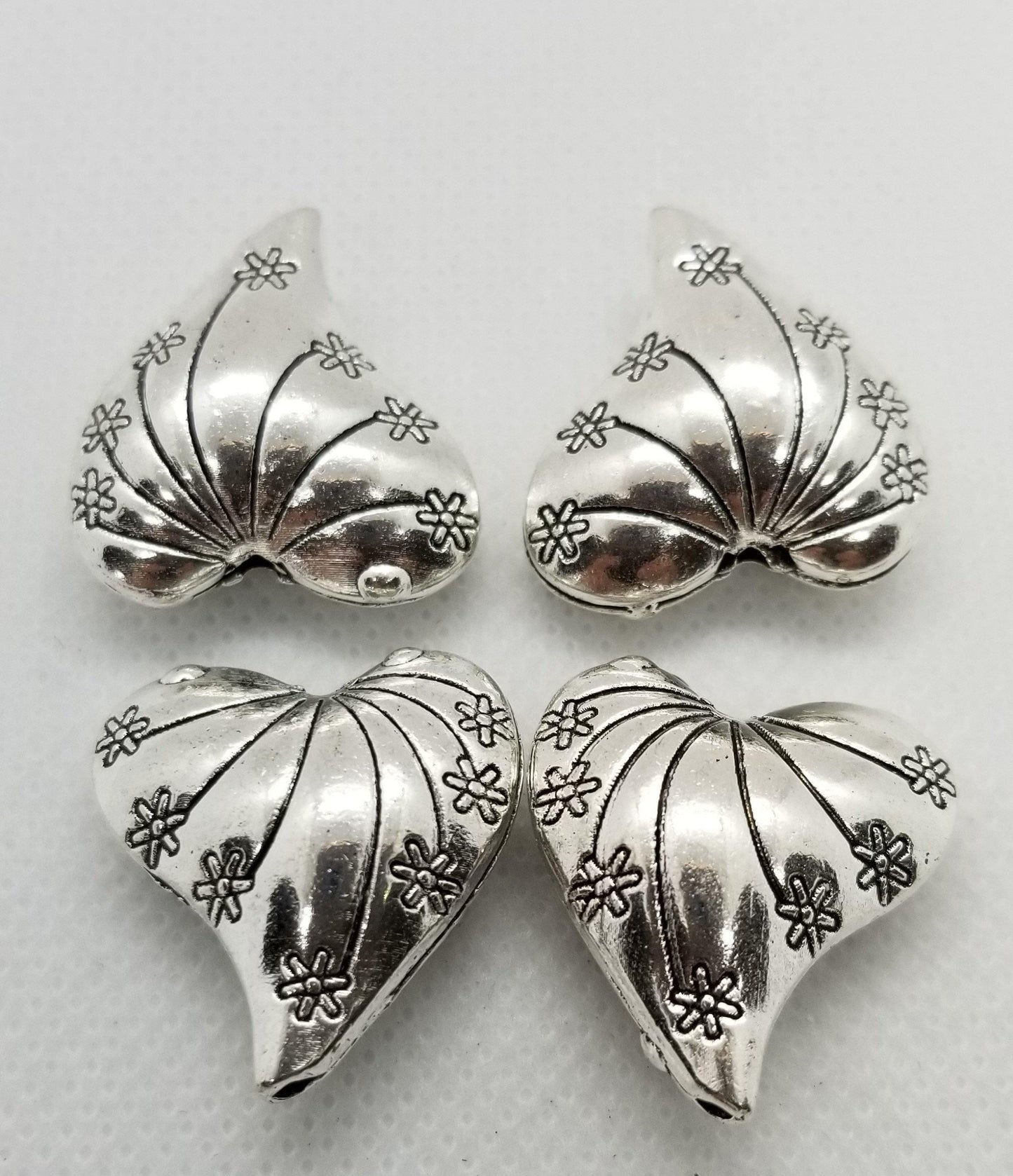 4 pieces Large Puffed Heart, Tibetan Style Brass Alloy, Lead Free, Cadmium Free, Antique Silver, 25x23x10mm, Hole 1.5mm