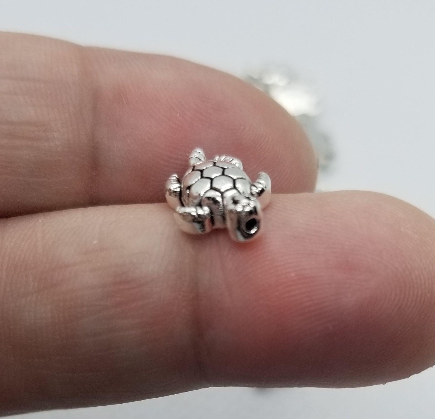 10 pieces Sea Turtle Charm, Tibetan Style Spacer Bead, Tortoise, Turtle, Lead free, Antique Silver, 12x9x4mm, Hole 1mm, Hole is nose to tail