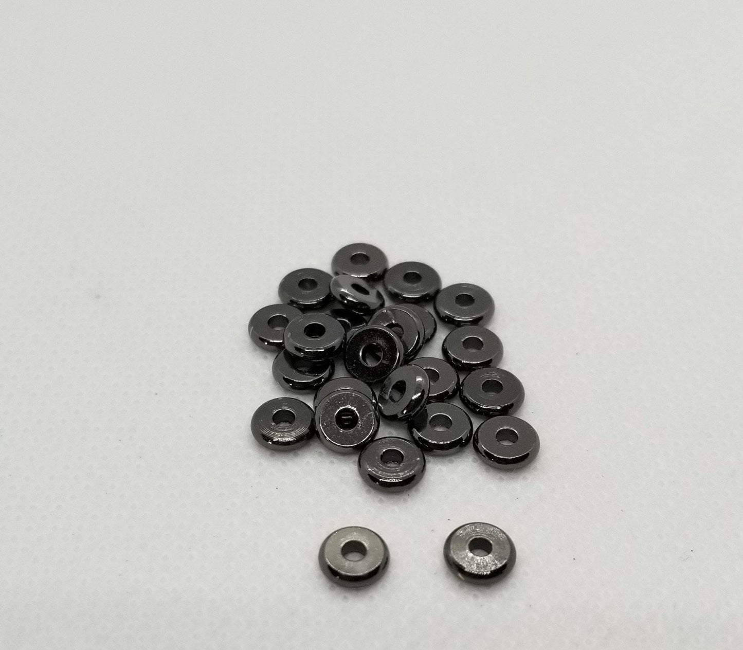 25 pieces Heishi Disc Spacer Beads, 4 Colours, Tibetan Style Alloy, Flat Round, Silver Gunmetal Gold Rose Gold, 6x1.2mm, hole 1.8mm