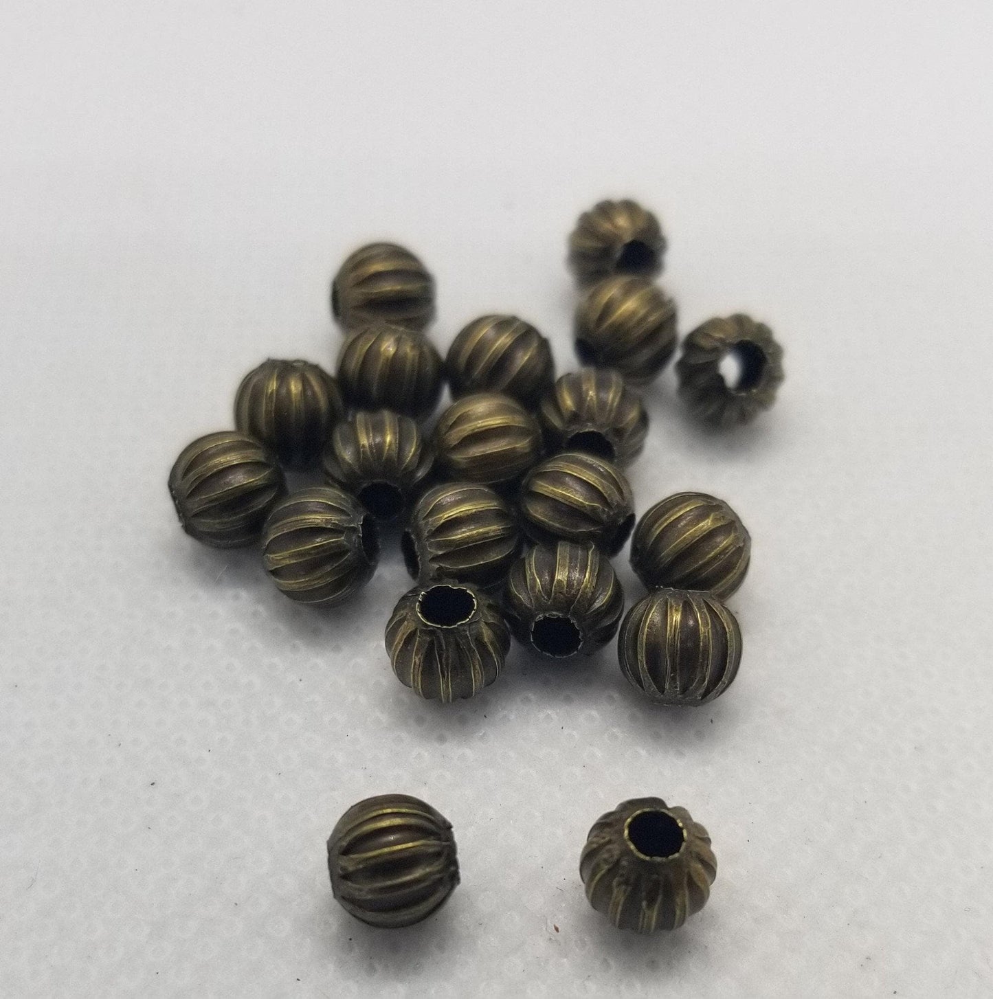 20 pieces Bronze Corrugated Spacer Beads, Round, Nickel Free, Antique Bronze, 6mm, Hole: 2mm