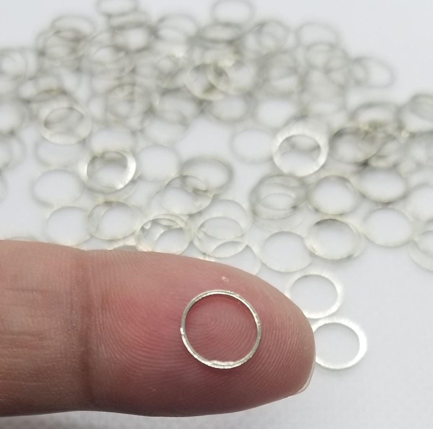 20 pcs Bright Silver Linking Ring, Closed jump ring, Platinum colour, Square edge, 8x1mm, hole 7mm, large hole