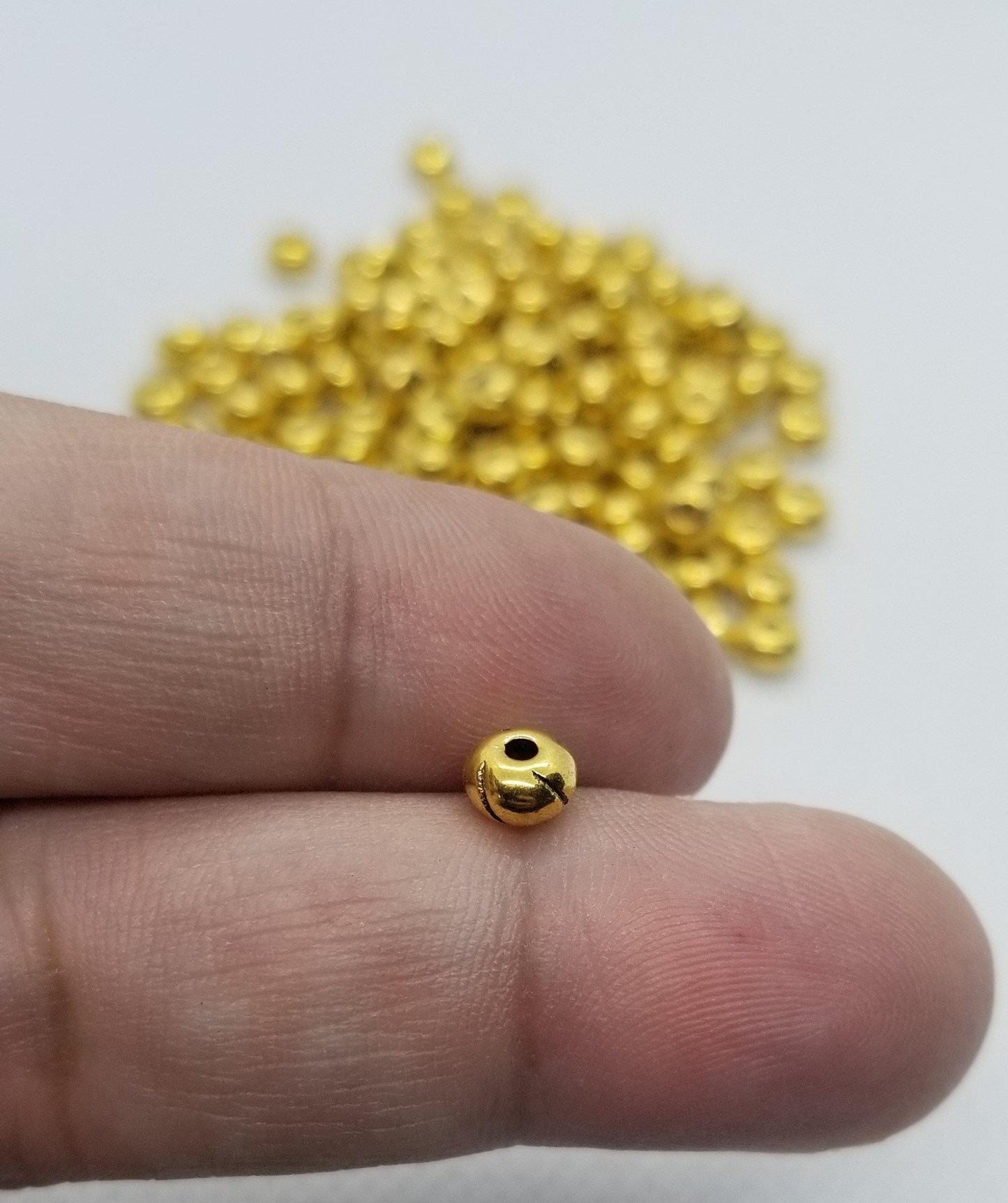 50 pieces Antique Gold Spacer Bead, Brass Alloy Beads, Flat Round, Etched Wheel, Lead, Cadmium, Nickel Free, 5.5x5.5x3.5mm, Hole 1.5mm