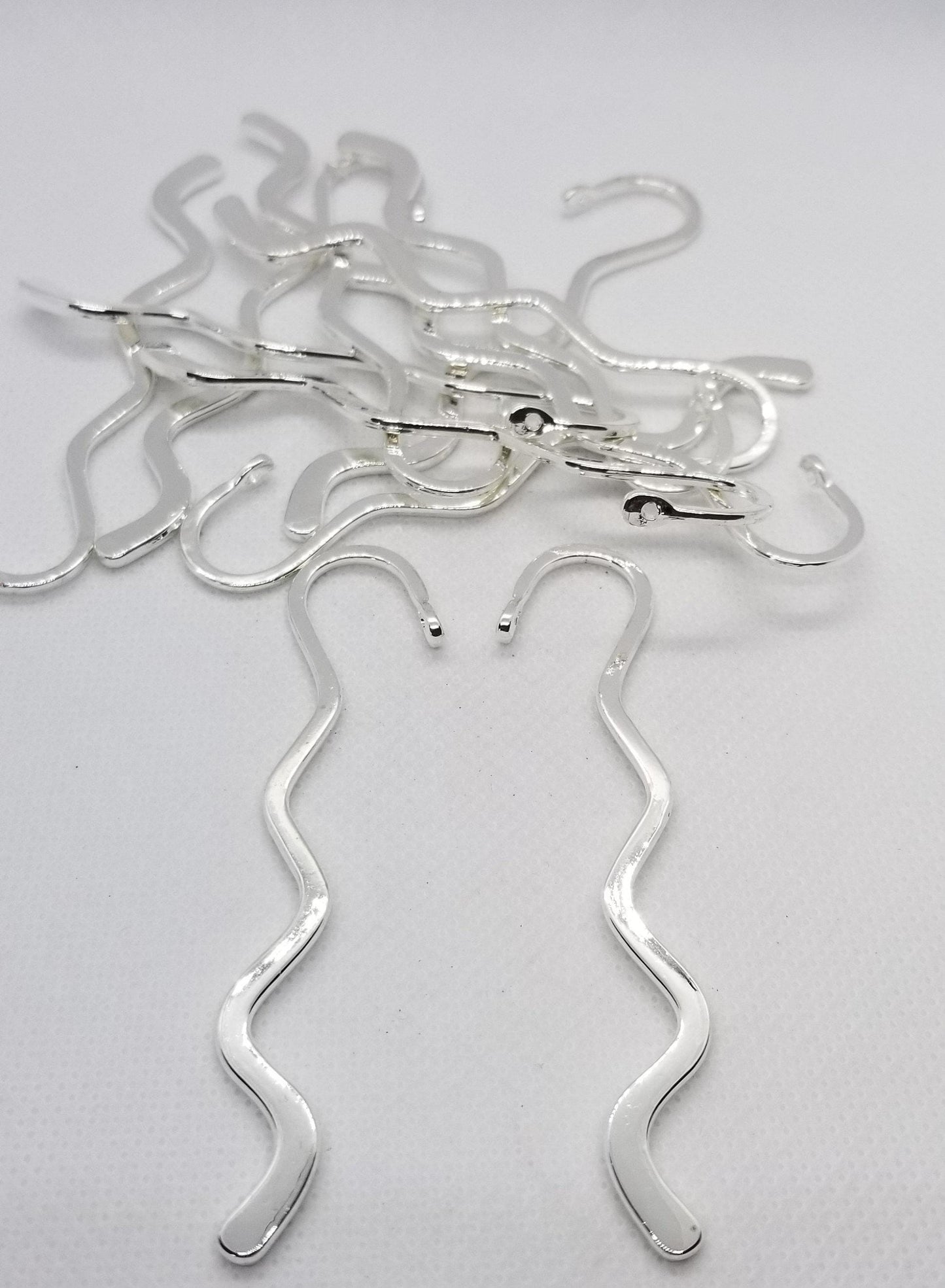 5 pieces Wavy Silver Bookmarks, Lead, Cadmium Free, Silver Color Plated, 86x24x2mm, hole 2.5mm, DIY bookmark tassel charm crafts