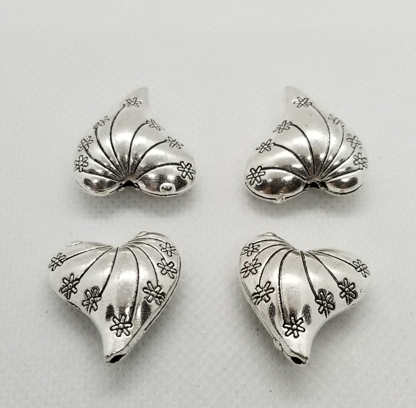 4 pieces Large Puffed Heart, Tibetan Style Brass Alloy, Lead Free, Cadmium Free, Antique Silver, 25x23x10mm, Hole 1.5mm