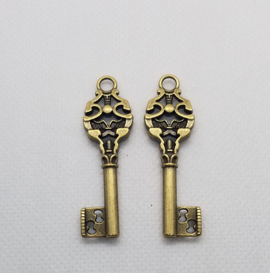 5 pcs Large Skeleton Key Charm or Pendant, Lead, Cadmium, Nickel Free, Antique Bronze, 50x14.5x4.5mm, hole 4mm