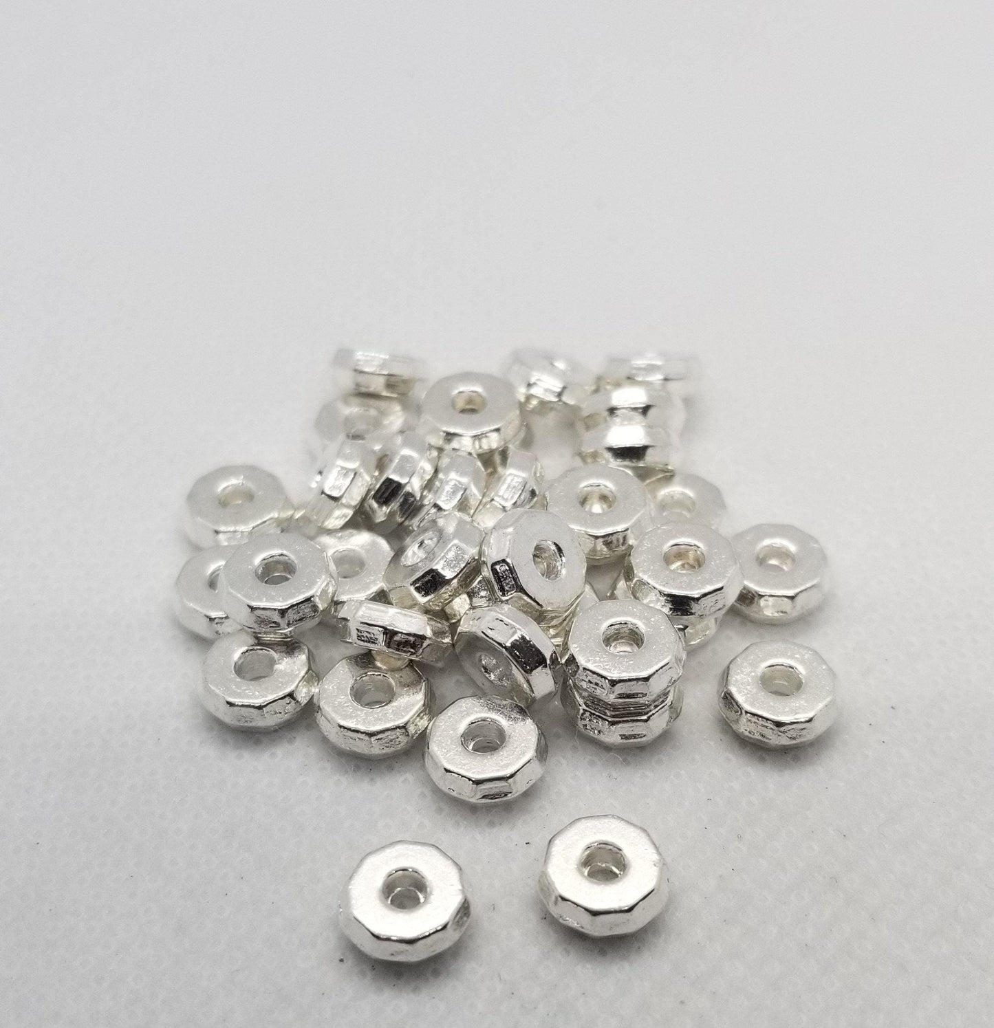 20 pieces Bright Silver Rondelles, Faceted, Tibetan Style Spacer Beads, Cadmium, Nickel, Lead Free, 8x3mm, Hole 2mm