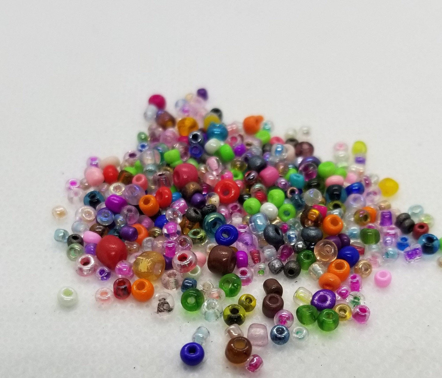 30 grams Mixed Seed Beads, Various sizes and colours, Glass and Acrylic, 2~5mm, Hole 0.5~2mm, DIY crafts, Jewelry, Bracelets, Necklaces