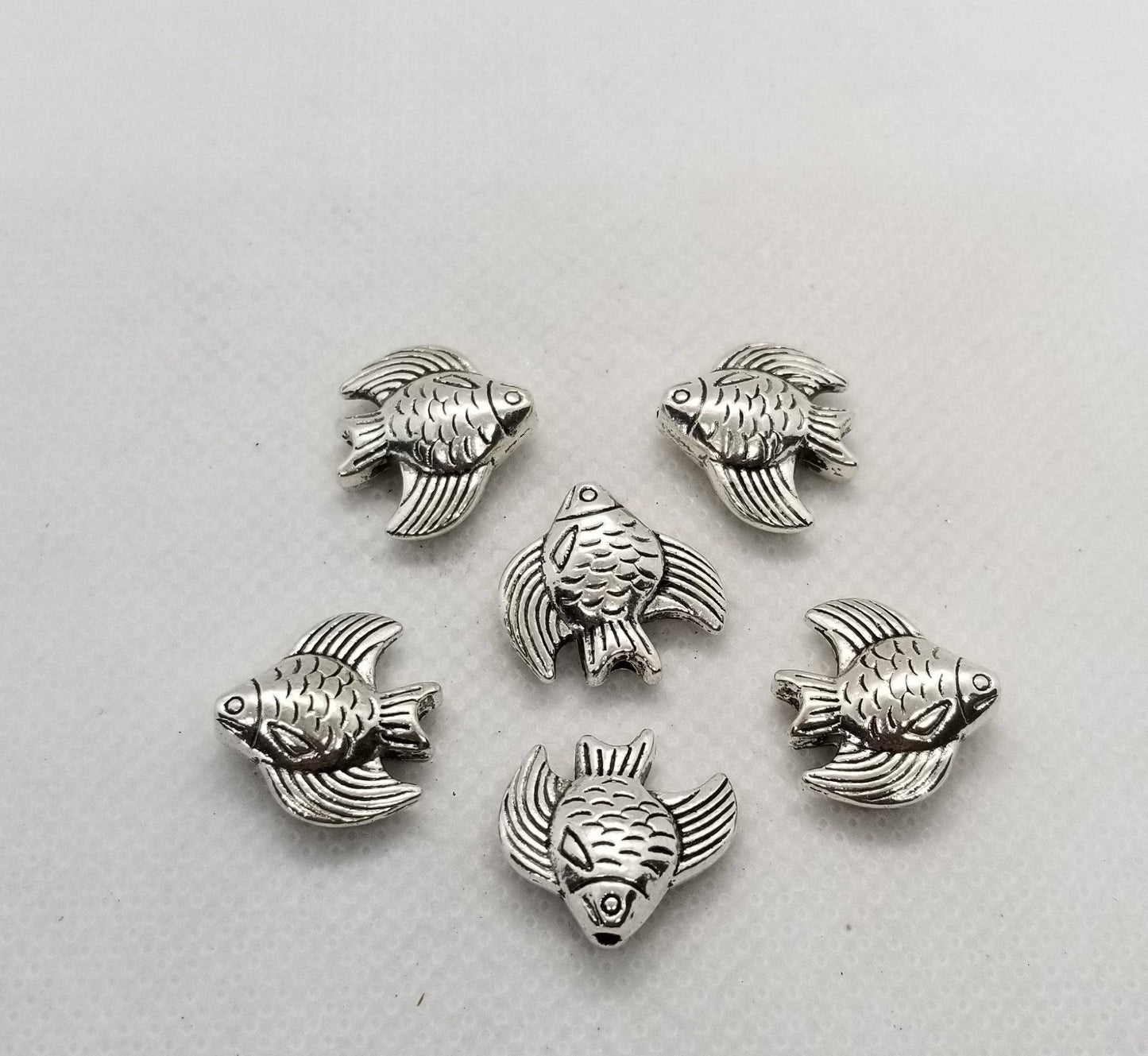 5 pieces Large Goldfish Spacer Bead, Tibetan Style Alloy, Marine Life, Antique Silver, 16x16.5x6mm, Hole 1mm, Hole is nose to tail