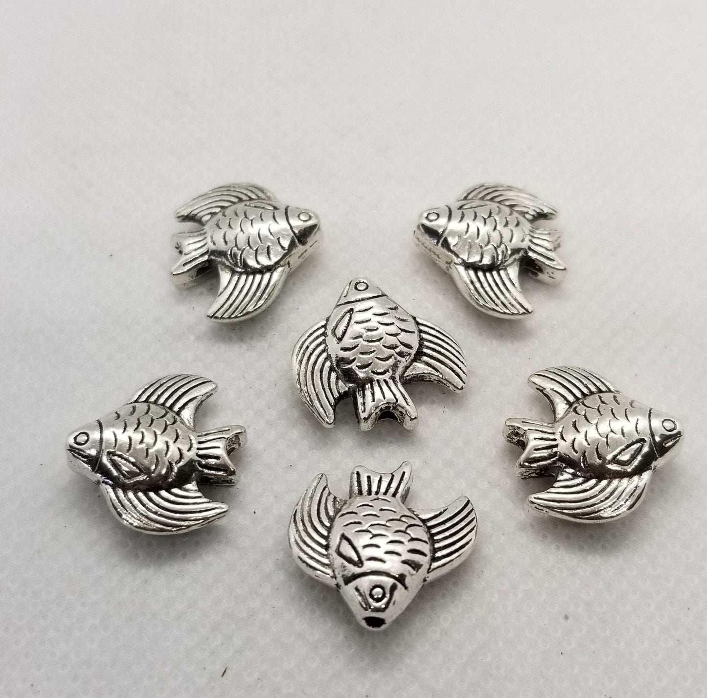 5 pieces Large Goldfish Spacer Bead, Tibetan Style Alloy, Marine Life, Antique Silver, 16x16.5x6mm, Hole 1mm, Hole is nose to tail