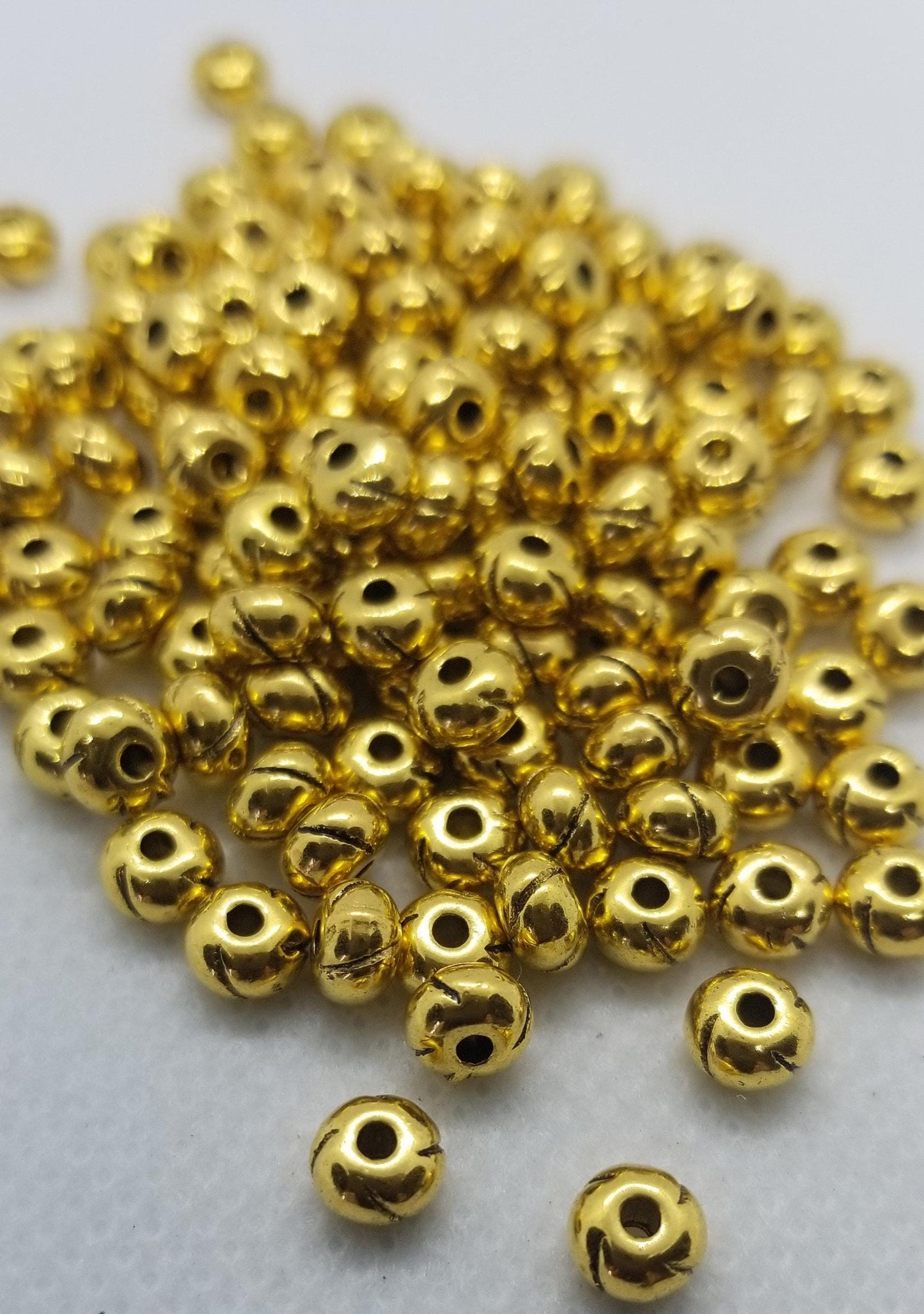 50 pieces Antique Gold Spacer Bead, Brass Alloy Beads, Flat Round, Etched Wheel, Lead, Cadmium, Nickel Free, 5.5x5.5x3.5mm, Hole 1.5mm